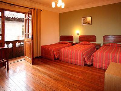 Emperador Plaza Hotel 3*